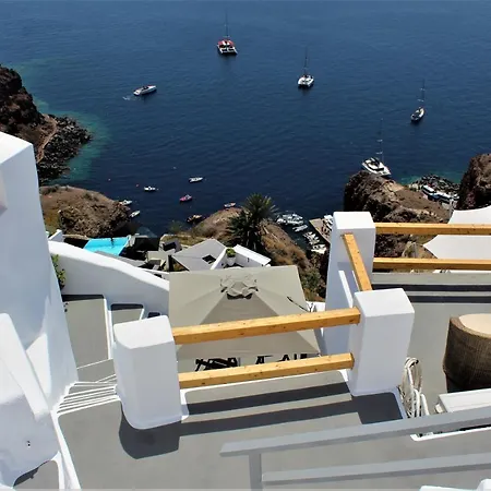 Lioyerma Cave With Private Outdoor Hot Tub Oia