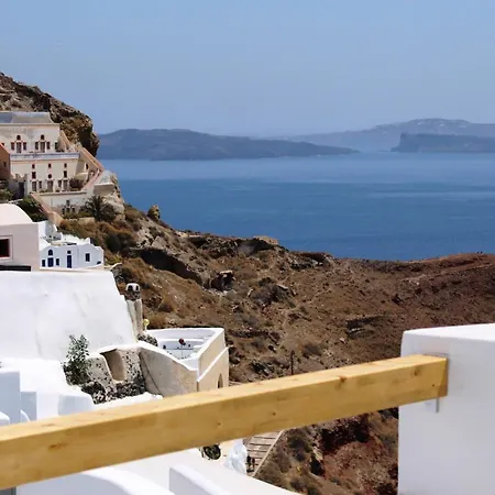 Lioyerma Cave With Private Outdoor Hot Tub Lägenhet