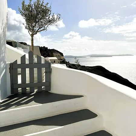 Lioyerma Cave With Private Outdoor Hot Tub *