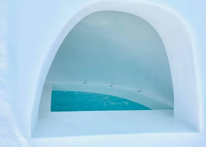 Apartment Lioyerma Cave With Private Outdoor Hot Tub